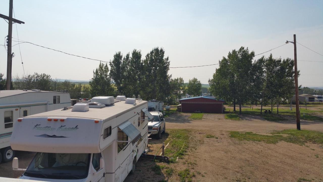 Alahart Motel Довсон-Крік Екстер'єр фото